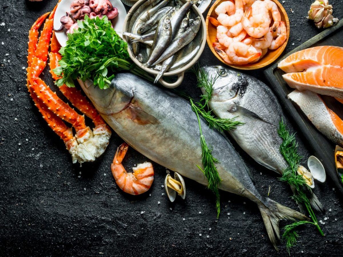 Exploring the World of Fresh Fish: A Journey into the Flavors of the Sea thumbnail